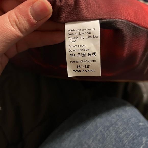 18x18 marvel flash pillow cases kids room/ marvel fans - Picture 2 of 2